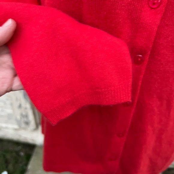 Red Women's Cashmere Cardigan Sweater - Picture 4 of 10